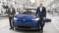 Chief Sales Volkswagen AG Hildegaard Wortmann mengatakan pihaknya memang mengakui bahwa memproduksi dan menjual mobil listrik cukup sulit. Namun, Wortmann pun berharap dan optimis target besar tersebut bisa tersentuh akhir tahun ini.  