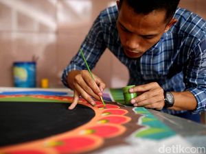 Antusias Warga Ikut Lomba Kaligrafi Islam di Tangerang