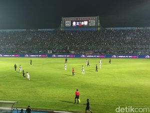 Aremania Bergema di Kanjuruhan, Maringa Merinding
