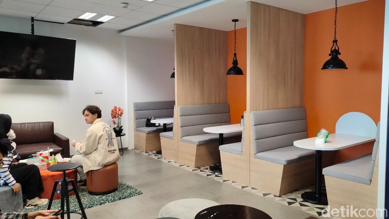 Asiknya Kerja di Lazada Indonesia, Ada Perosotan dan Cemilan Gratis