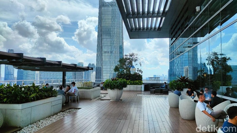 Asiknya Kerja di Lazada Indonesia, Ada Perosotan dan Cemilan Gratis