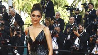 Sementara itu, proyek akting Deepika Padukone selanjutnya adalah lewat film Pathaan yang juga dibintangi oleh Shah Rukh Khan. Foto: Joel C Ryan/Invision/AP/Joel C Ryan