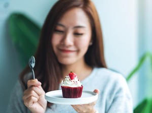 Agar Perut Tak Buncit, 5 Kebiasaan Makan Dessert Ini Bisa Dicontek