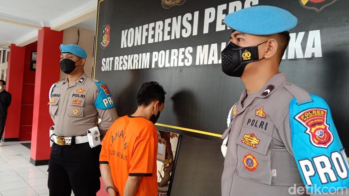Ekspos kasus pria teror Bank di Majalengka.