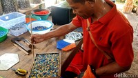 Dalam pembuatan kerajinan-kerajinan tersebut, kata I Wayan Patut, pihaknya telah melakukan persiapan sejak 6 bulan lalu. Selain itu, pihaknya juga berharap bisa mendapatkan berbagai masukan, baik dalam hal desain hingga pemasaran.