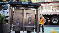 Telepon umum yang menjadi salah satu ikon jalanan lambat laun mulai kehilangan penggunanya. Mengutip USA Today, pihak berwenang di Kota New York mulai menghilangkan telepon umum di kawasan tersebut pada 2015 setelah CityBridge dipilih oleh pejabat negara bagian untuk menggantikan telepon umum dengan LinkNYC yang menawarkan wi-fi berkecepatan tinggi gratis bagi mereka yang berada di dekat kiosnya.