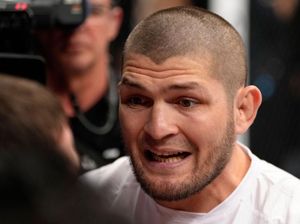 Ajang Sambo Ini Hadirkan Momen Langka: Khabib Kalah lalu Nangis