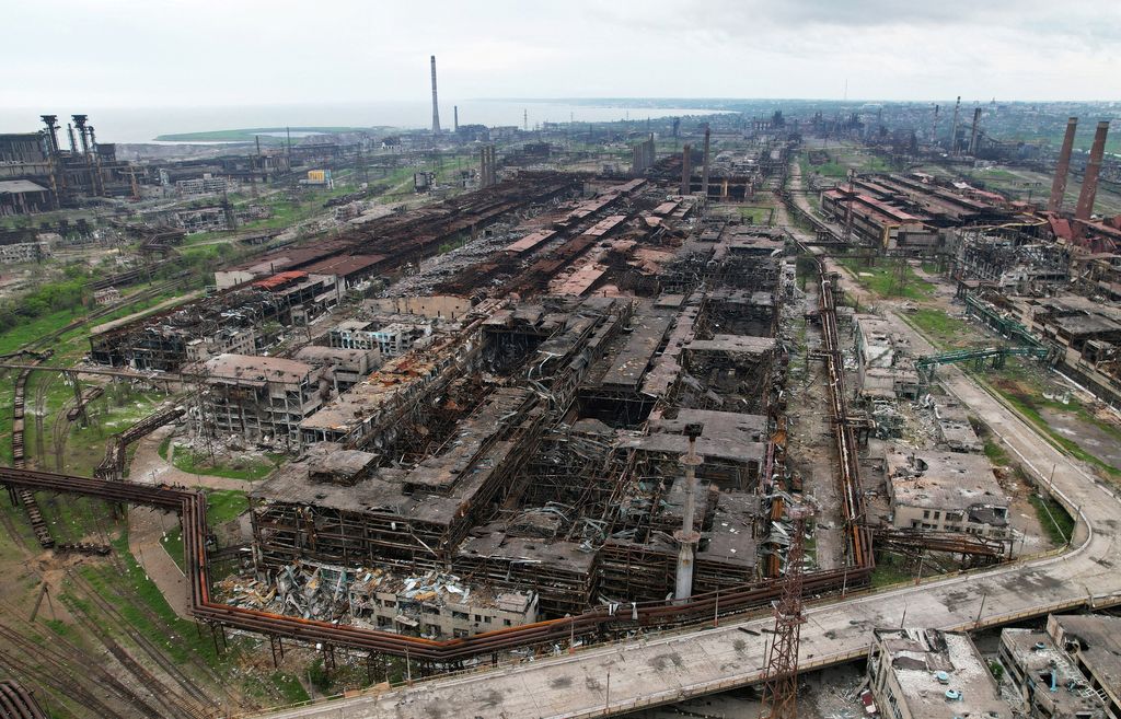 Russian service members work on demining the territory of Azovstal steel plant during Ukraine-Russia conflict in the southern port city of Mariupol, Ukraine May 22, 2022. REUTERS/Alexander Ermochenko