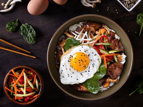 Korean Bibimbap is one of Chef Yuji Iwasa's new made-from-scratch lunch bowls at P.F. Chang's. (Photo: Business Wire)