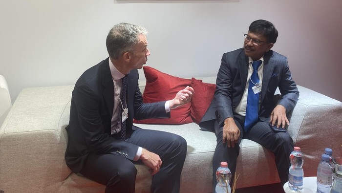 Menkominfo Johnny G Plate bertemu Presiden Google Asia Pasifik Scott Beamount