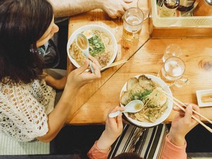 Oishii! Diracik Sejak Tahun 1860-an Kini Ramen Mendunia