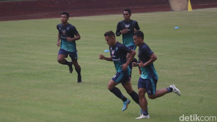 Pemain Persib berlatih di Stadion GBLA, Selasa (24/5/2022).