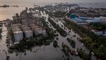 Penampakan Pelabuhan Tanjung Emas Semarang Saat Terendam Banjir Rob