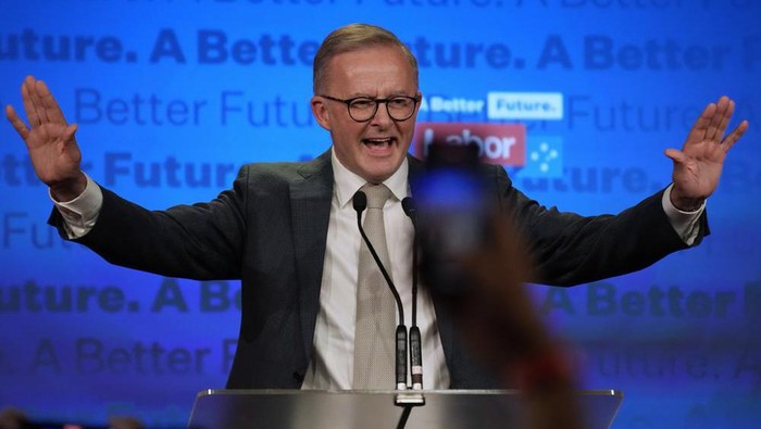 Labor Party leader Anthony Albanese speaks to supporters at a Labor Party event in Sydney, Australia, Sunday, May 22, 2022, after Prime Minister Scott Morrison conceding defeat to Albanese in a federal election. (AP Photo/Rick Rycroft)