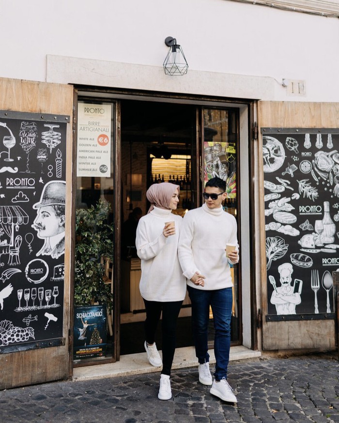 Rezky Adhitya dan Citra Kirana Mesra Saat Makan Bareng, 10 Momen Ini Buktinya Rezky Adhitya dan Citra Kirana Mesra Saat Makan Bareng, 10 Momen Ini Buktinya