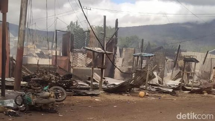 Rumah-rumah warga di Dogiyai Papua dibakar OTK 2 hari berturut-turut (Dok. Istimewa)