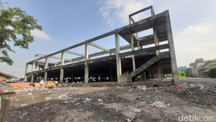 Tumpukan sampah di Pasar Cik Puan, Pekanbaru bersih usai disindir Gubernur Syamsiar.
