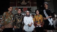 KPK berharap para finalis Puteri Indonesia yang nantinya akan berperan sebagai profesional, istri, atau seorang ibu tersebut dapat ikut serta dan terlibat aktif dalam upaya pencegahan korupsi.