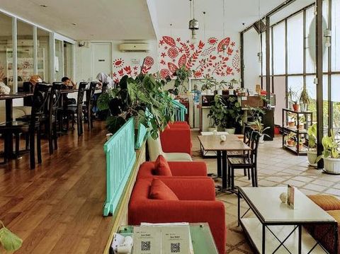 The Localist Coffee and Bistro