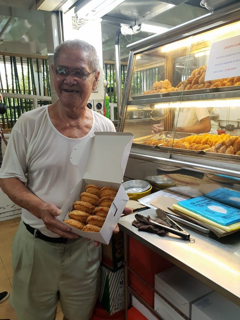 Saingan Sengit! Pria Ini Sengaja Buka Kedai Pastel Tepat di Belakang Kedai Kakaknya
