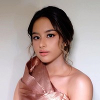 Dalam berbagai postingan, paras cantik Amanda Khairunnisa sering mendapat pujian dari netizen. Beberapa menyadingkannya dengan selebriti Indonesia, termasuk Aurel Hermansyah.Foto: Instagram @akhairunnisa