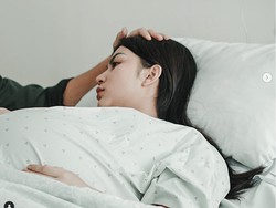 7 Gaya Sederhana Ariel Tatum Jadi Bumil yang Banjir Pujian Netizen