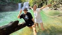 Baifern tampak datang bersama beberapa rekannya. (dok. Instagram @baifernbah) 