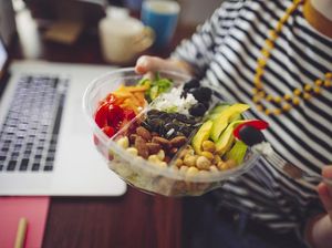 Berhenti Makan Junk Food, Pelatih Kebugaran Ini Sukses Turunkan BB 44 Kg