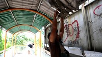 Perawatan dan perbaikan JPO ini diharapakn dapat memberikan rasa aman dan nyaman bagi pejalan kaki dan pengguna transportasi umum.