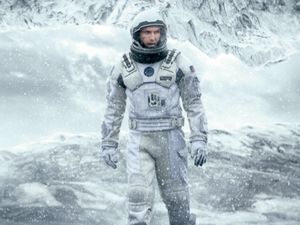 5 Rekomendasi Film Perjalanan Waktu yang Wajib Ditonton