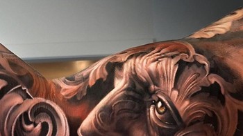 Dirinya menghabiskan seluruh waktu luangnya untuk mempelajari teknik memahat 3D. Foto: Brightside