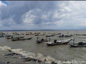Waspada! Kenjeran dan Tanjung Perak Masuk Titik Rawan Banjir Rob