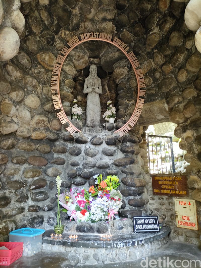 Gereja Puhsarang Kediri