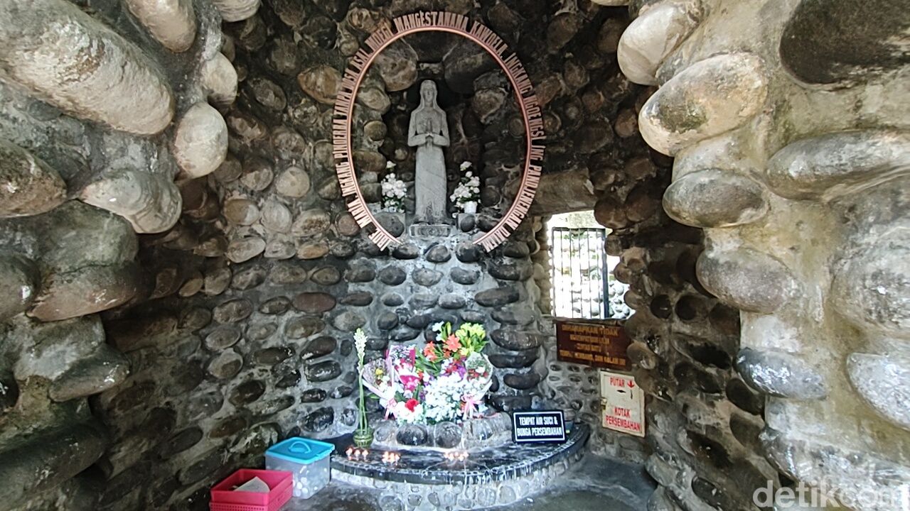 Gereja Puhsarang Kediri