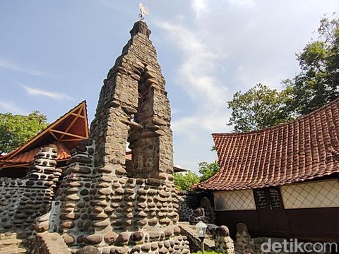 Gereja Puhsarang Kediri