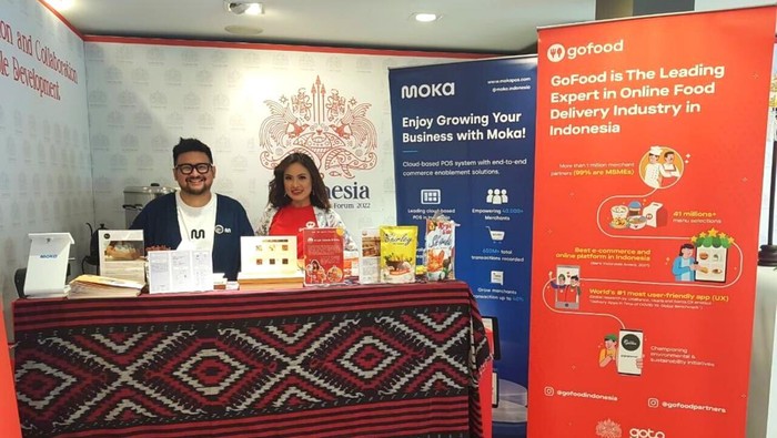Lewat Paviliun Indonesia di Swiss, GoTo boyong perwakilan mitra usaha GoFood dan Moka unjuk gigi di kancah internasional.