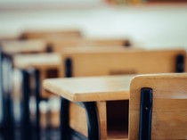 Warga Patungan Bangun Gedung SMA Negeri Berujung Disegel Kontraktor