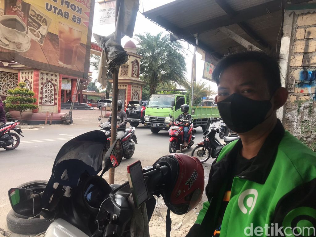Jl Tole Iskandar di Depok sudah diperbaiki, 25 Mei 2022. (Dwi Rahmawati/detikcom)