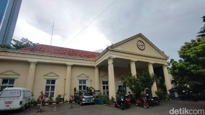 Kantor BPN Surabaya dan jejak kelompok Freemason