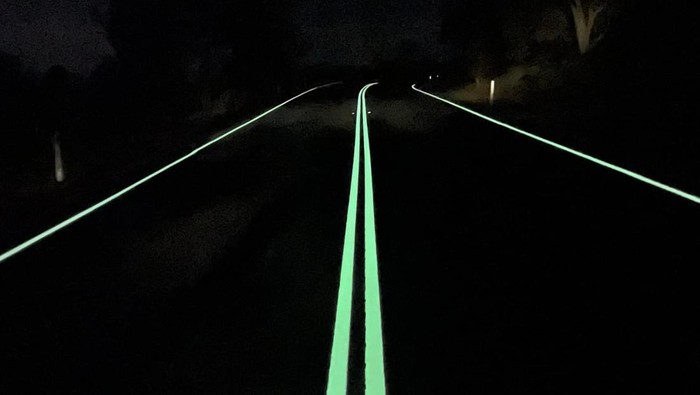 Marka Jalan Glow In The Dark