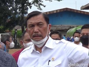Luhut: Minyak Goreng Curah Kita Bikin Jadi Kemasan, Harga Rp 14 Ribuan