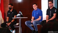 Sandiaga membidik pasar Timur Tengah dan Eropa sekaligus dalam kerja sama tersebut. Nah, Ozil dinilai sebagai sosok yang tepat mewakili dua kawasan itu.