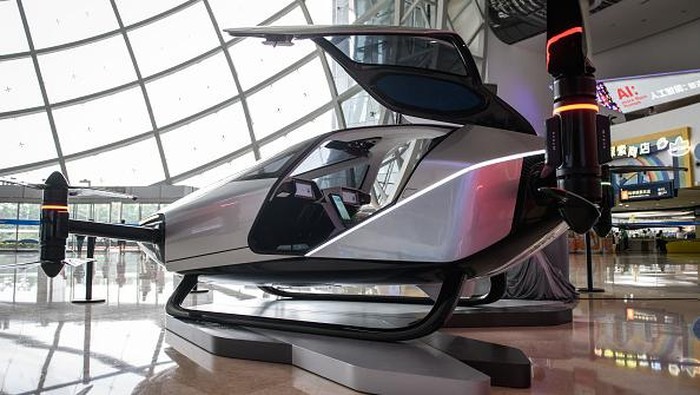 GUANGZHOU, CHINA - MAY 24: A view of a two-seater eVTOL (electric vertical take-off and landing) flying car called the XPeng's X2 in Guangzhou, Guangdong province of China on May 24, 2022. (Photo by Stringer/Anadolu Agency via Getty Images)