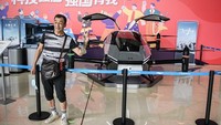 Tak hanya itu, sistemnya juga memungkinkan mobil ini untuk melakukan pendaratan sendiri. Semisal terjadi kesalahan sekalipun, ia dilengkapi sistem parasut ketapel guna memastikan penggunanya tetap aman.  