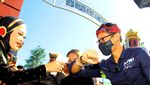 Momen Sandiaga Uno Ikut Tempa Keris di Desa Wisata Aeng Tongtong, Sumenep