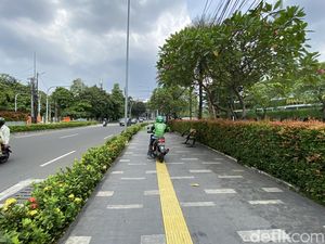 Bina Marga Mulai Koordinasi soal Pemasangan Portal S Trotoar Metropole