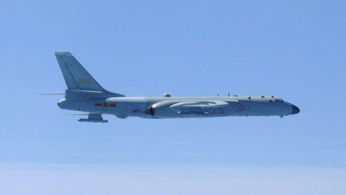 Jet tempur Rusia dan China dilaporkan terbang di dekat wilayah Jepang saat pemimpin AS, India, Jepang, dan Korsel bertemu di Tokyo. Berikut penampakannya.