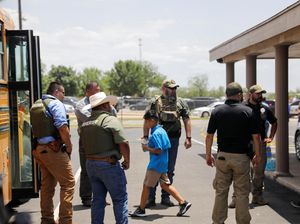 Belasan Anak Luka-luka dalam Penembakan Massal di SD Texas