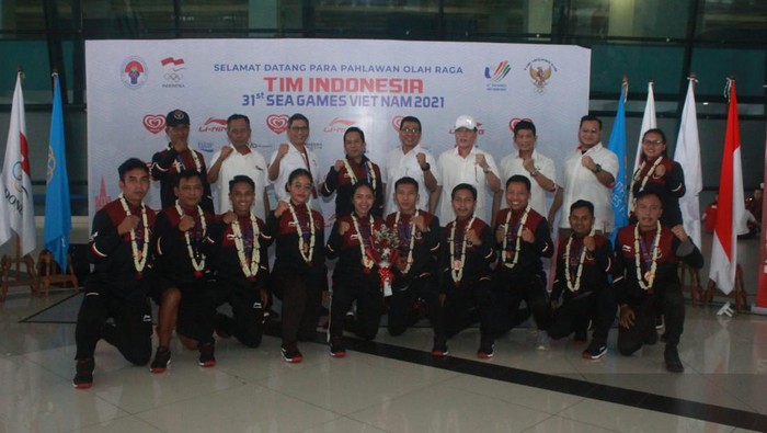 Penyambutan Tim Vovinam Indonesia dari Bali setiba di Jakarta usai mengikuti Sea Games Vietnam 2022, Senin (23/5/2022).
