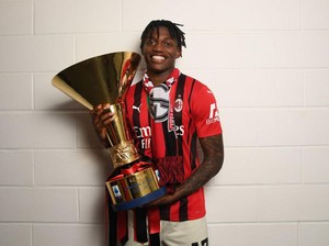 Madrid Sodorkan Rp 1,9 T ke Milan Demi Leao?